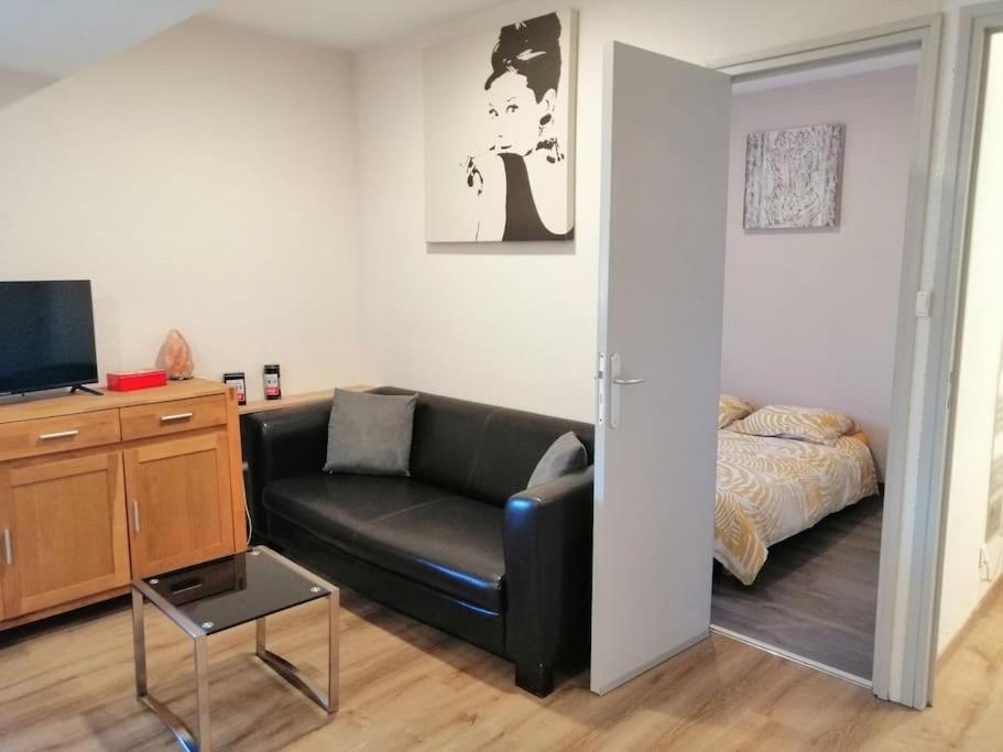 Joyeuse, Superbe Appartement D'Environs 30M2. Exterior photo